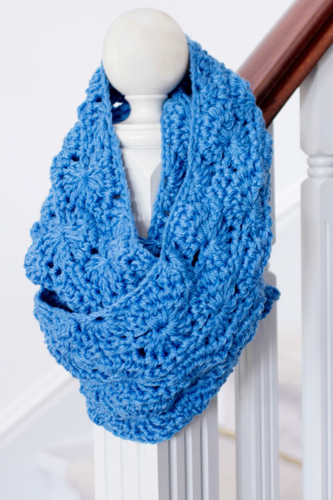 30+ Fabulous and Free Crochet Scarf Patterns - Flamingo Toes