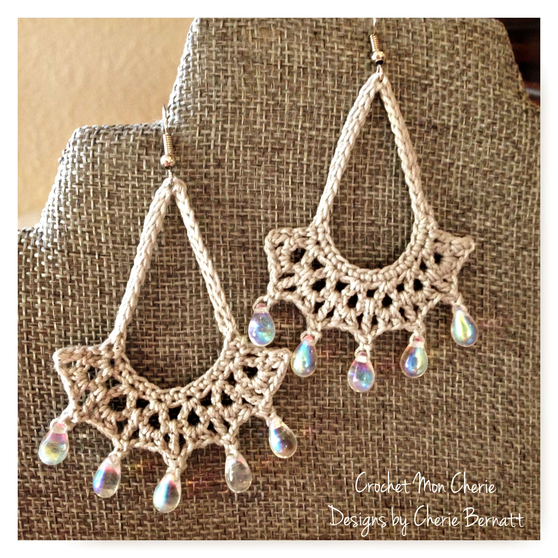 Free Crochet Pattern: Tanya's Teardrop Earrings | Pattern Paradise